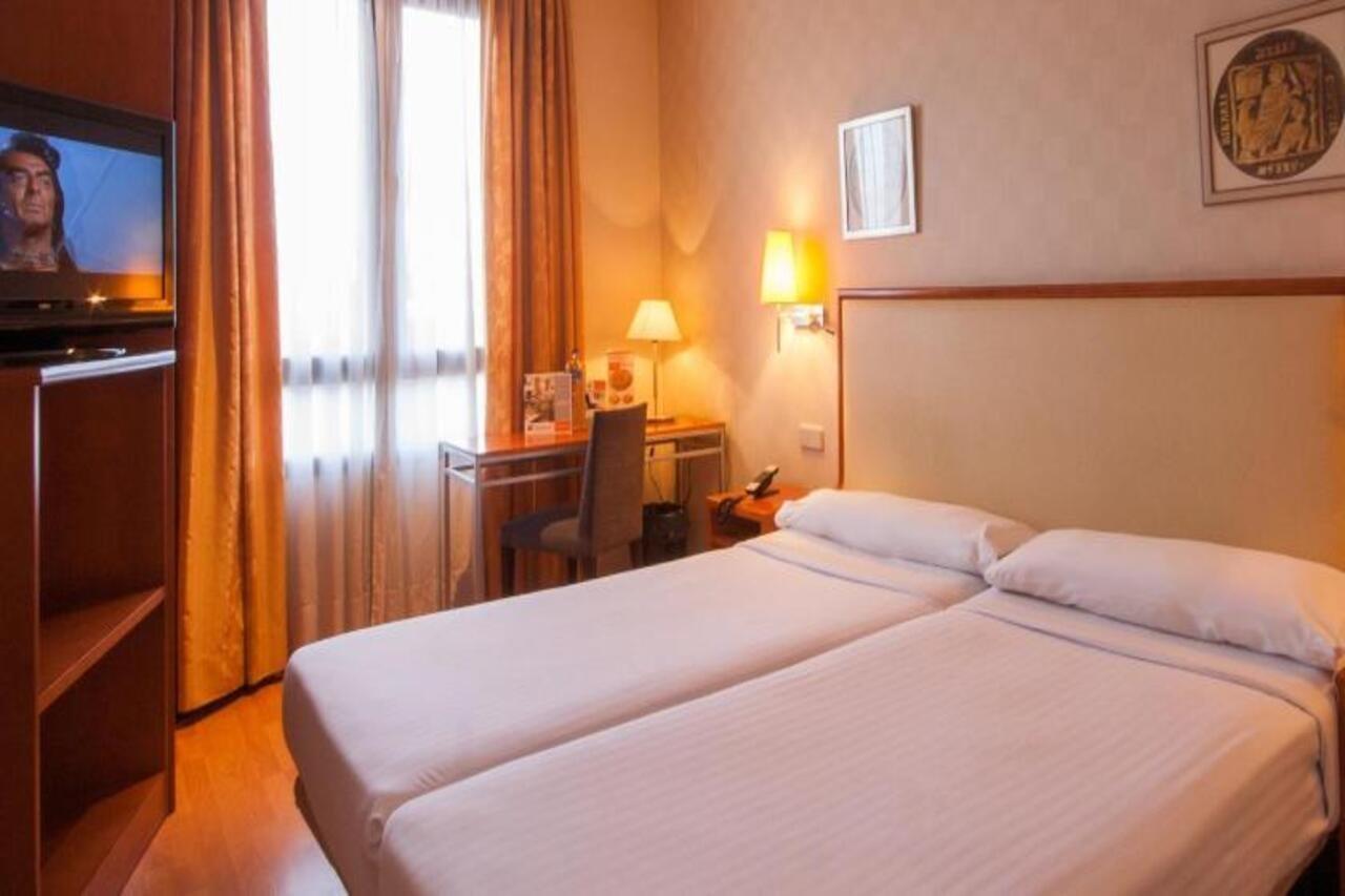 Th Boadilla Hotel Boadilla del Monte Eksteriør billede